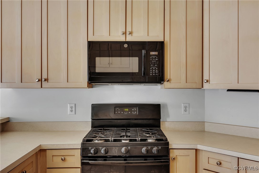 Glen Allen, Virginia 23059, United States, 3 Bedrooms Bedrooms, ,3 BathroomsBathrooms,Residential,Pending,102000