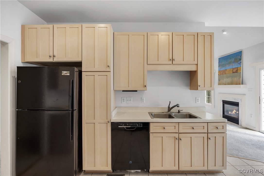 Glen Allen, Virginia 23059, United States, 3 Bedrooms Bedrooms, ,3 BathroomsBathrooms,Residential,Pending,102000