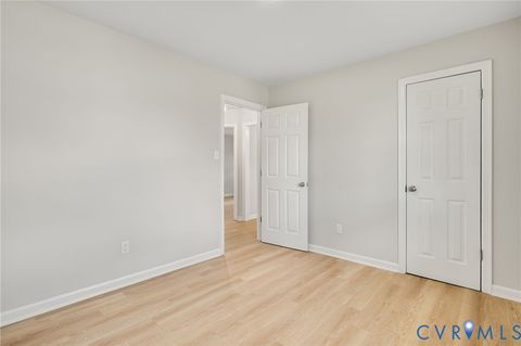 Tiny photo for 727 S Jones Street, Petersburg, VA 23803 (MLS # 2618080)
