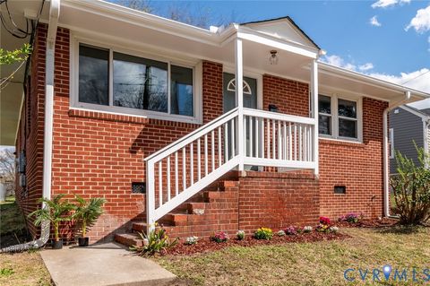 Tiny photo for 727 S Jones Street, Petersburg, VA 23803 (MLS # 2618080)