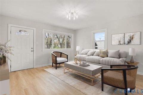 Tiny photo for 727 S Jones Street, Petersburg, VA 23803 (MLS # 2618080)
