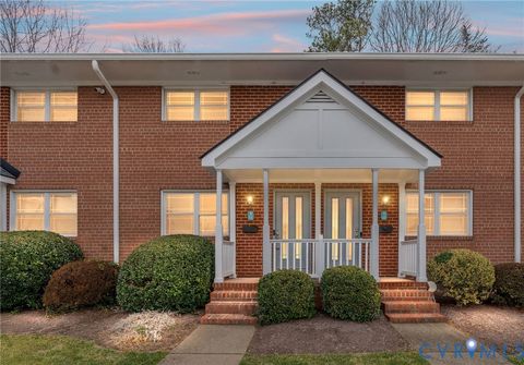 Photo of 3109 N Parham Road #17, Henrico, VA 23294 (MLS # 2600320)