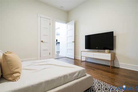 Tiny photo for 603 N 33rd Street, Richmond, VA 23223 (MLS # 2600028)