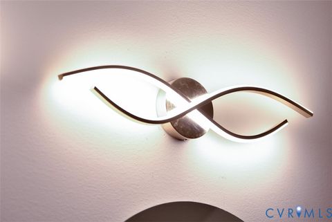 Tiny photo for 603 N 33rd Street, Richmond, VA 23223 (MLS # 2600028)