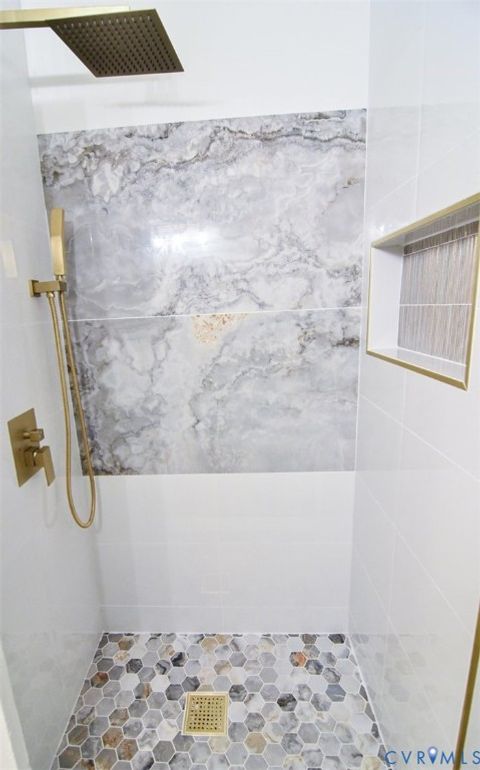 Tiny photo for 603 N 33rd Street, Richmond, VA 23223 (MLS # 2600028)