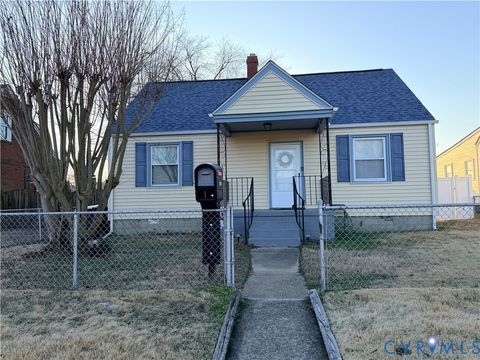 Tiny photo for 1704 Franklin Avenue, Colonial Heights, VA 23834 (MLS # 2603672)