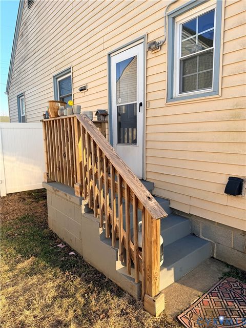 Tiny photo for 1704 Franklin Avenue, Colonial Heights, VA 23834 (MLS # 2603672)