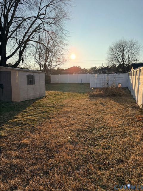 Tiny photo for 1704 Franklin Avenue, Colonial Heights, VA 23834 (MLS # 2603672)