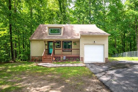3018 Maplevale Road Chester VA 23831