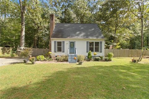 Photo of 6279 Jones Creek Drive, Gloucester, VA 23061 (MLS # 2527954)