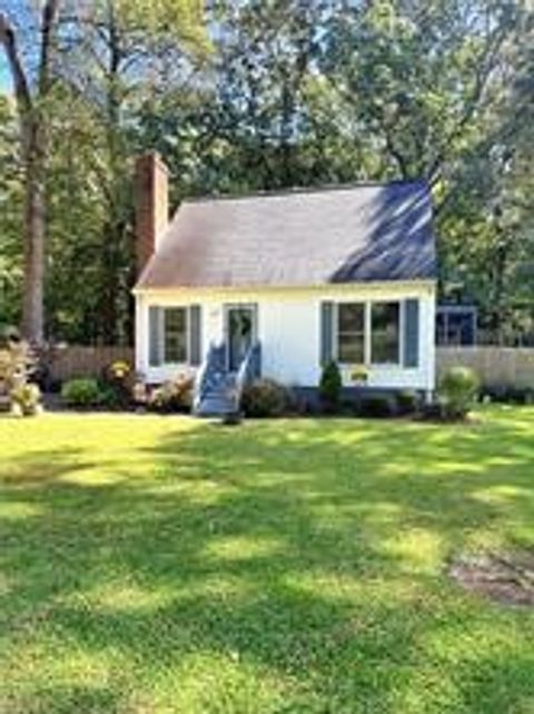 Photo of 6279 Jones Creek Drive, Gloucester, VA 23061 (MLS # 2527954)