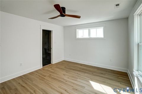 Tiny photo for 901 Commerce Street, Petersburg, VA 23803 (MLS # 2610923)