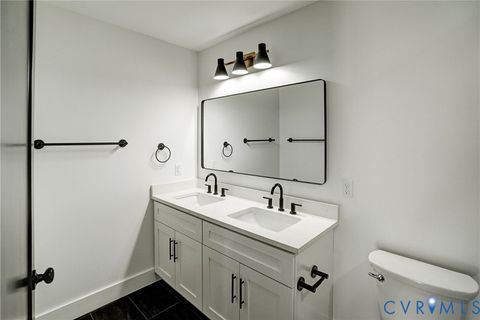 Tiny photo for 901 Commerce Street, Petersburg, VA 23803 (MLS # 2610923)