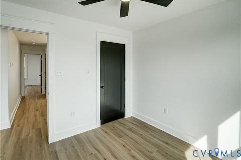Tiny photo for 901 Commerce Street, Petersburg, VA 23803 (MLS # 2610923)