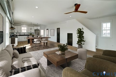 Tiny photo for 901 Commerce Street, Petersburg, VA 23803 (MLS # 2610923)
