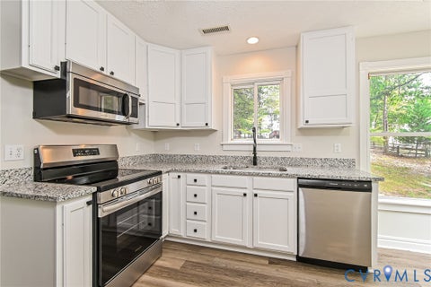 Tiny photo for 338 Jefferson Drive, Palmyra, VA 22963 (MLS # 2626469)