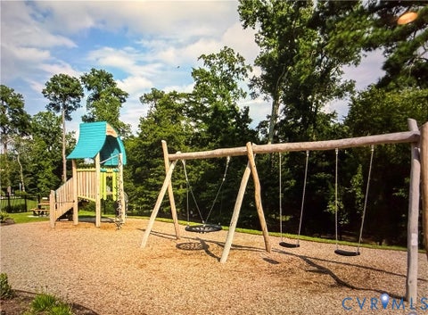 Tiny photo for 2024 Libbie Lake West Street #B, Richmond, VA 23230 (MLS # 2623421)