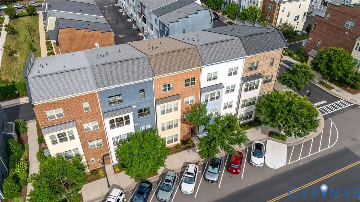 2024 Libbie Lake West Street Unit B