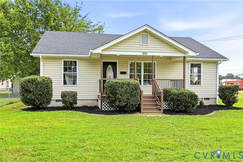 Tiny photo for 301 Memorial Avenue, Hopewell, VA 23860 (MLS # 2618630)