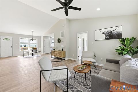 Tiny photo for 301 Memorial Avenue, Hopewell, VA 23860 (MLS # 2618630)