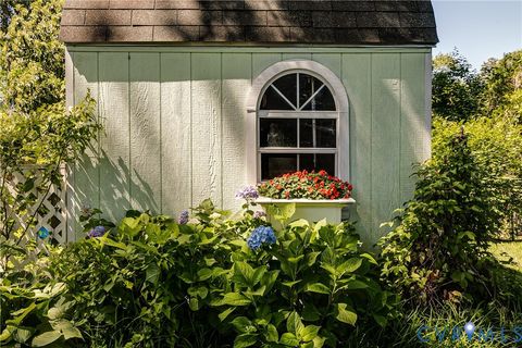 Tiny photo for 6305 Monument Avenue, Richmond, VA 23226 (MLS # 2612313)
