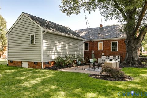 Tiny photo for 6305 Monument Avenue, Richmond, VA 23226 (MLS # 2612313)