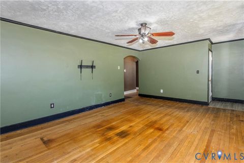 Tiny photo for 121 Lakeside Drive, Colonial Heights, VA 23834 (MLS # 2609021)