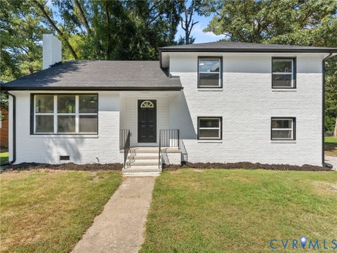 Photo of 519 Oak Hill Road, Petersburg, VA 23805 (MLS # 2624127)