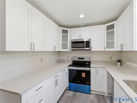 Tiny photo for 46 James Square, Williamsburg, VA 23185 (MLS # 2613335)