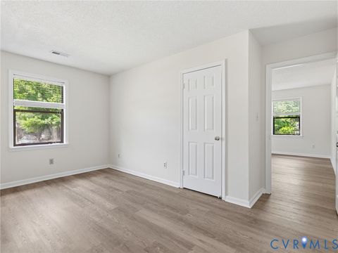 Tiny photo for 46 James Square, Williamsburg, VA 23185 (MLS # 2613335)