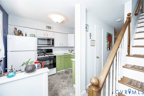 Tiny photo for 305 N Hamilton Street #D, Richmond, VA 23221 (MLS # 2624420)