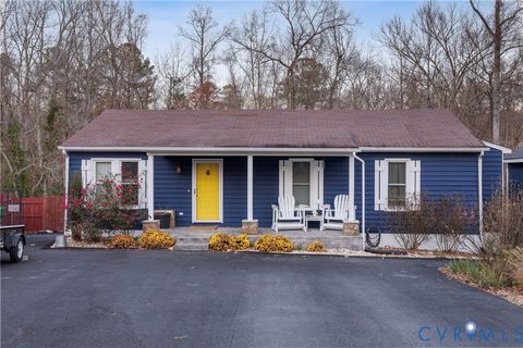 Tiny photo for 15601 Roland View Drive, Chester, VA 23831 (MLS # 2532004)
