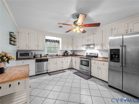 Tiny photo for 3306 Saint Charles Street, Hopewell, VA 23860 (MLS # 2530304)