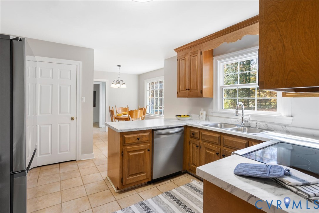 North Chesterfield, Virginia 23236, United States, 4 Bedrooms Bedrooms, ,3 BathroomsBathrooms,Residential,Active,245683