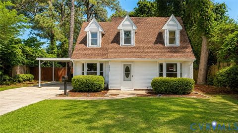 Photo of 3804 Caroline AVE, Portsmouth, VA 23701 (MLS # 2619028)