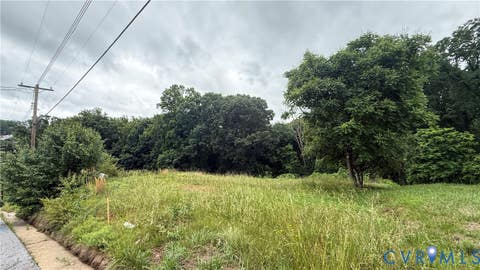 Tiny photo for 324 CLIFT Street, Martinsville, VA 24112 (MLS # 2615244)