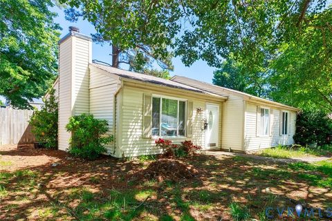 Tiny photo for 925 Fluvanna Road, Newport News, VA 23601 (MLS # 2613087)