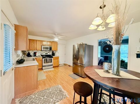 Tiny photo for 7016 Narragansett Court, Hanover, VA 23111 (MLS # 2527706)