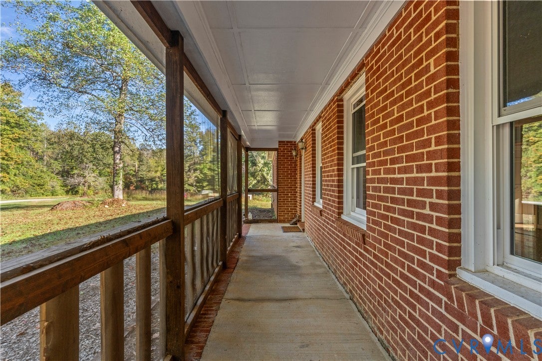 2305 Country Lane