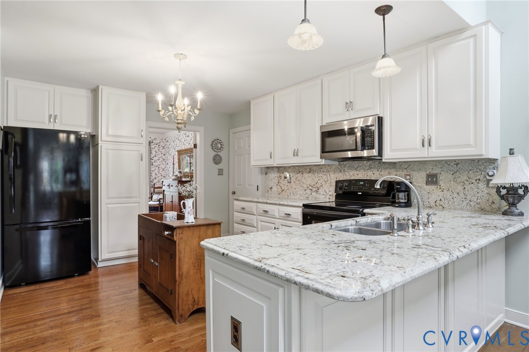 11812 Crown Prince Circle