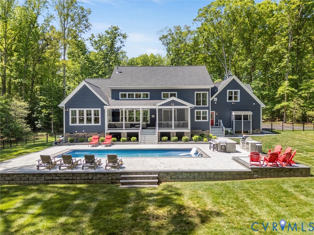 900 Dalmore Drive