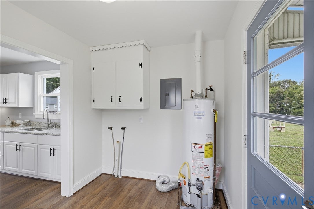 513 Pinehurst Avenue - Photo 3
