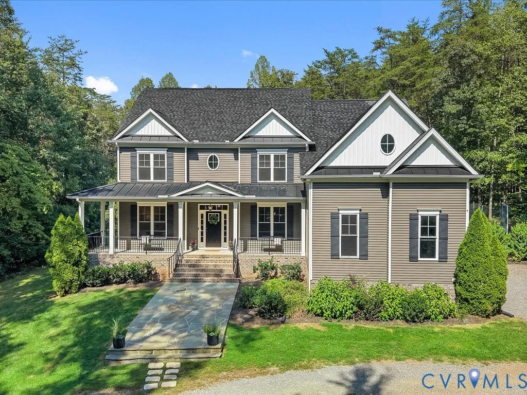 1706 Bridgewater Bluff