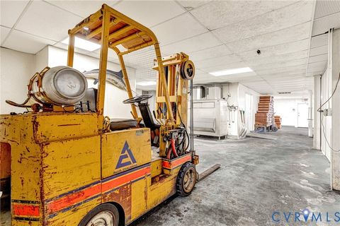 Tiny photo for 1505 Brook Road, Richmond, VA 23220 (MLS # 2533019)