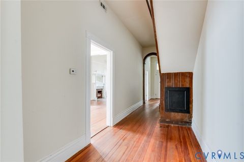 Tiny photo for 410 N 23rd Street, Richmond, VA 23223 (MLS # 2614409)