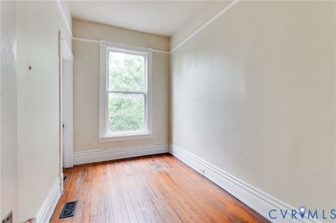Tiny photo for 410 N 23rd Street, Richmond, VA 23223 (MLS # 2614409)