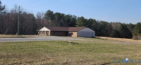 Photo of 302 W Colonial Trail Highway, Blackstone, VA 23824 (MLS # 2620859)
