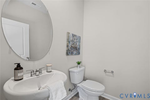 Tiny photo for 9556 Fuchsia Drive, Richmond, VA 23237 (MLS # 2627135)