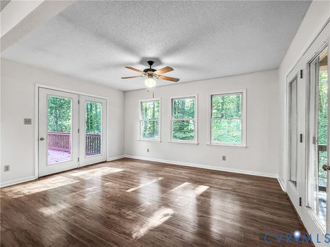 Tiny photo for 1024 Green Hill Road, South Hill, VA 23970 (MLS # 2608999)