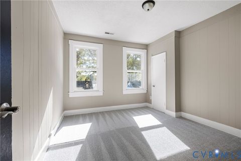 Tiny photo for 618 E Gladstone Avenue, Richmond, VA 23222 (MLS # 2528908)